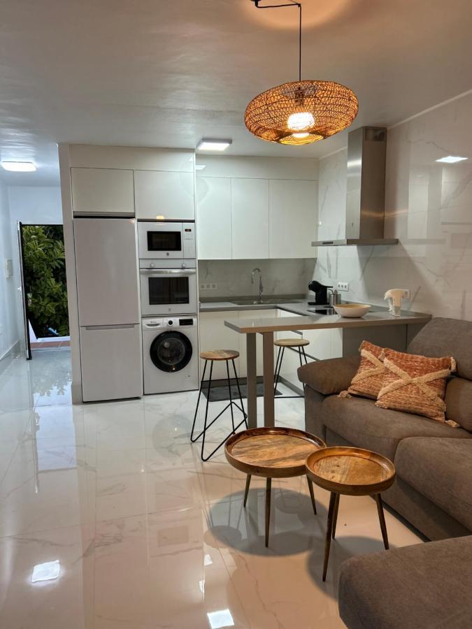 Moderno Apartamento Cerca Al Mar Tías Exterior foto